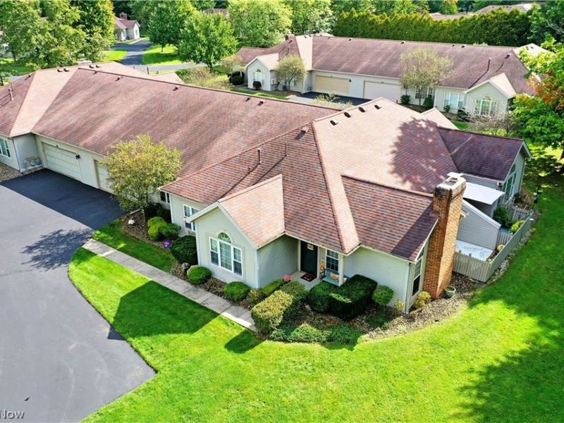 38 Woodland Chase Boulevard, Niles, OH 44446 Photo 8