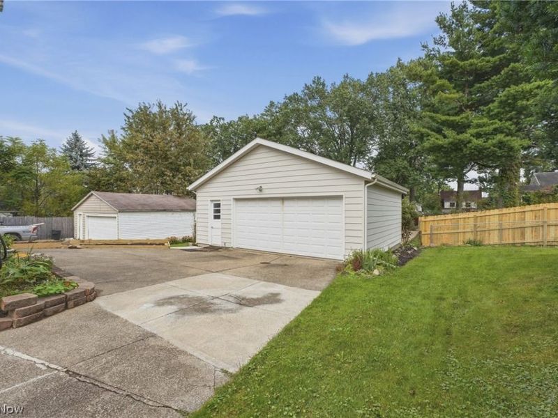 1956 Goodyear Boulevard, Akron, OH 44305 Photo 29
