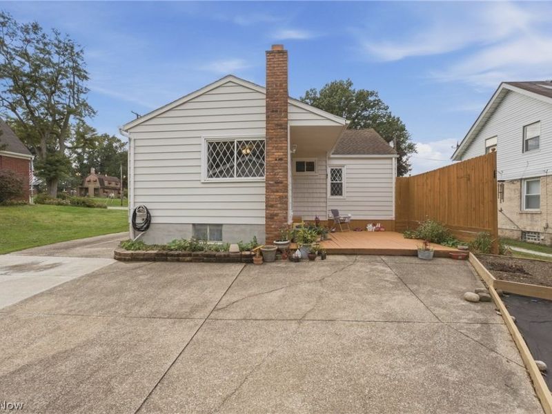 1956 Goodyear Boulevard, Akron, OH 44305 Photo 3