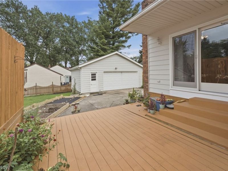 1956 Goodyear Boulevard, Akron, OH 44305 Photo 6
