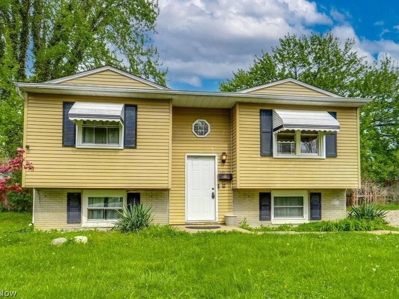371 Washington Circle, Oberlin, OH 44074 Photo 3