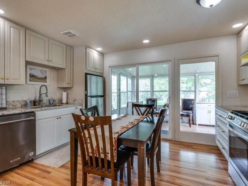 371 Washington Circle, Oberlin, OH 44074 Photo 9