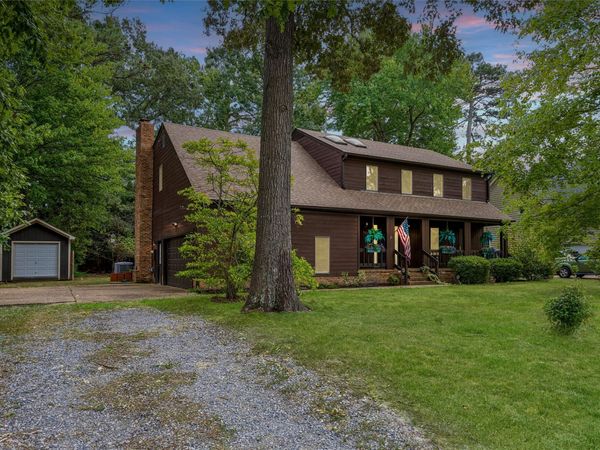 107 Brokenbridge Road , Yorktown, VA 23692