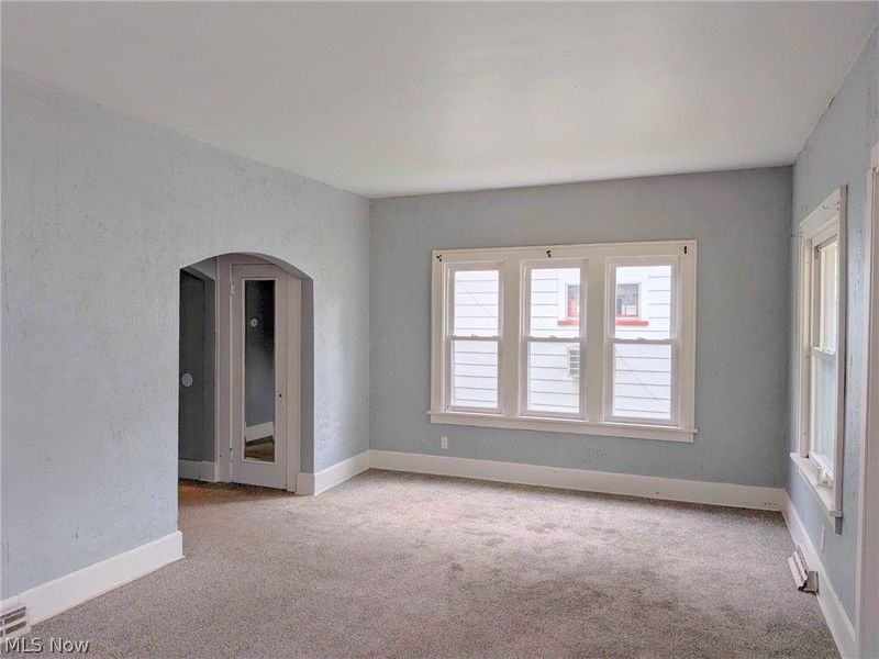 864 10th Street NE, Massillon, OH 44646 Photo 4