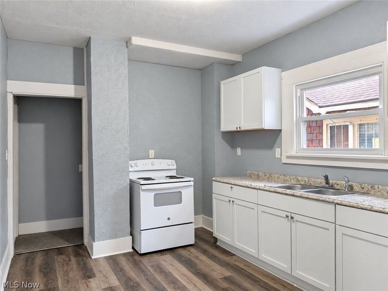 864 10th Street NE, Massillon, OH 44646 Photo 7