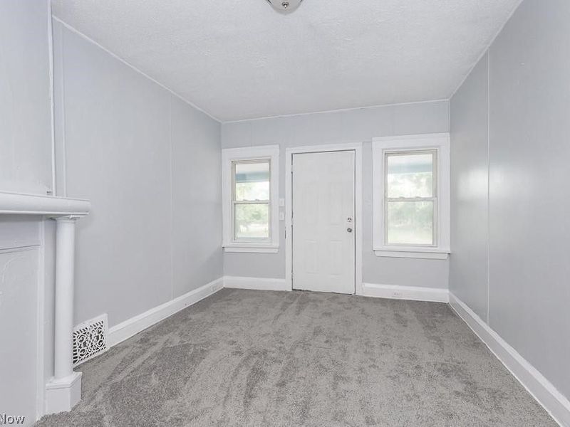10803 Navarre Court, Cleveland, OH 44108 Photo 5