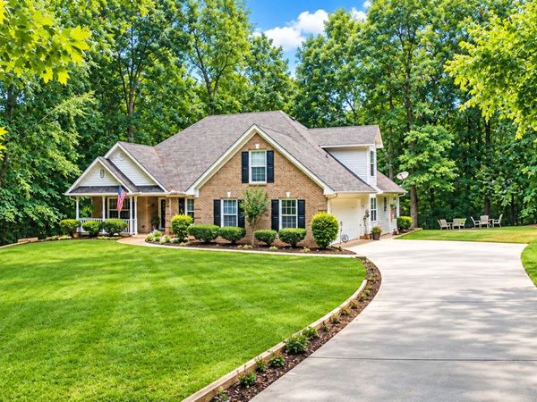 155 Rose Walk Drive, Covington, GA 30016