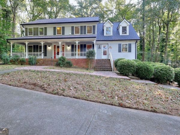 1786 SW Bear Cave SW, Lilburn, GA 30047
