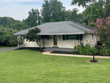 1617 Whippoorwill Road, Louisville, KY 40213