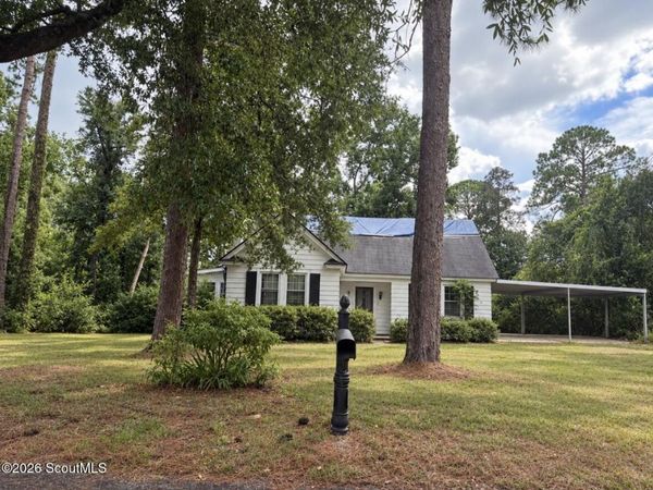 706 Richmond Avenue , Waycross, GA 31501