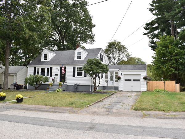 65 Thomas Rd, Weymouth, MA 02190