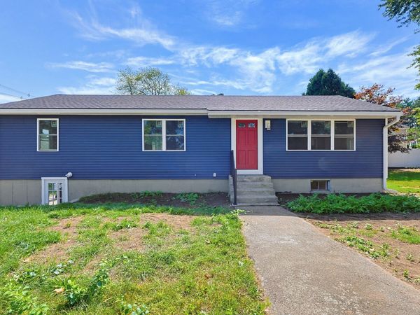 7 Hamilton St, Framingham, MA 01701