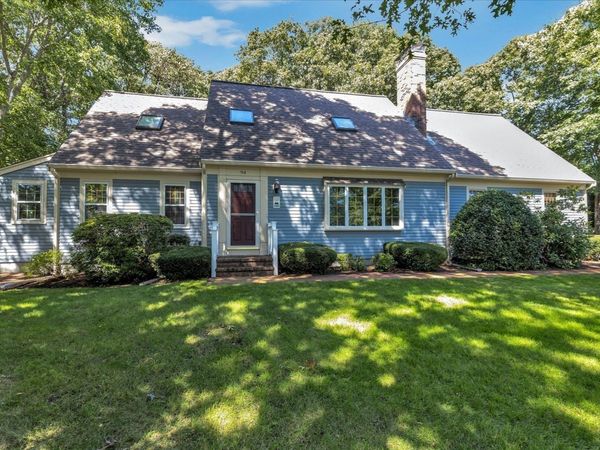 94 Stratford Ln, Yarmouth, MA 02675