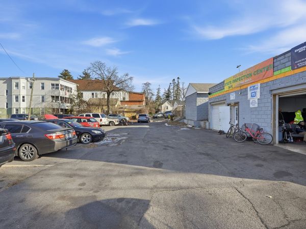 1300 Worcester St, Springfield, MA 01151