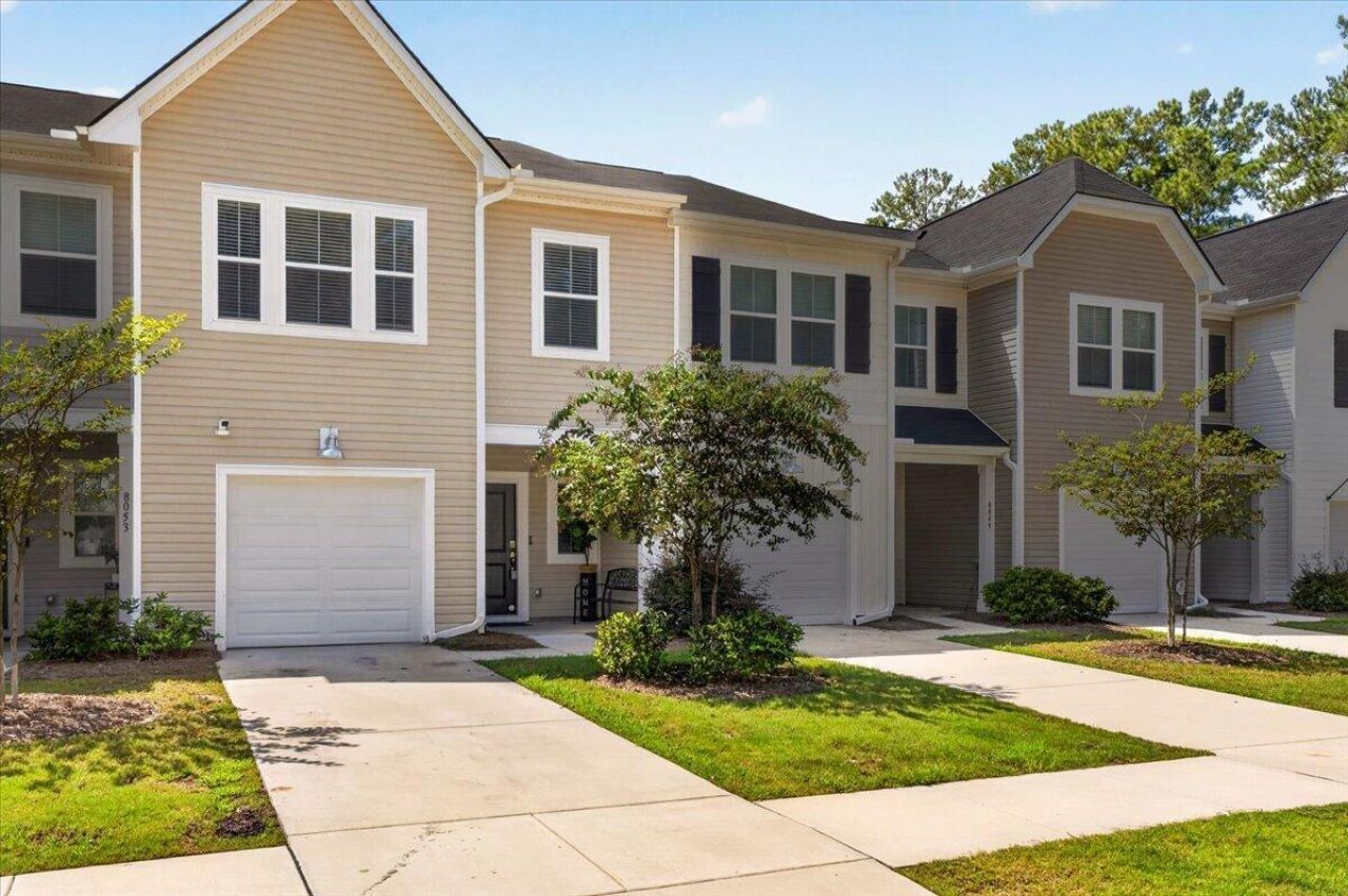 8051 Reagan Way Photo 29