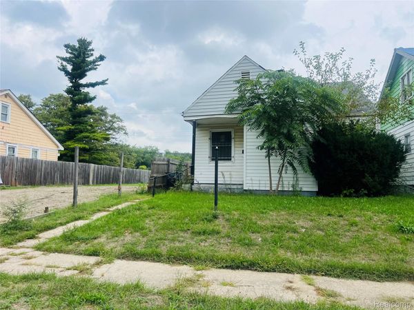 14000 Mendota Street , Detroit, Mi 48238