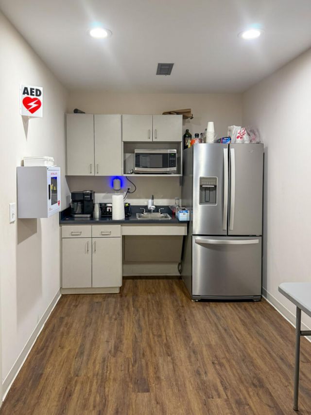 7324 Industry Drive  Photo 11