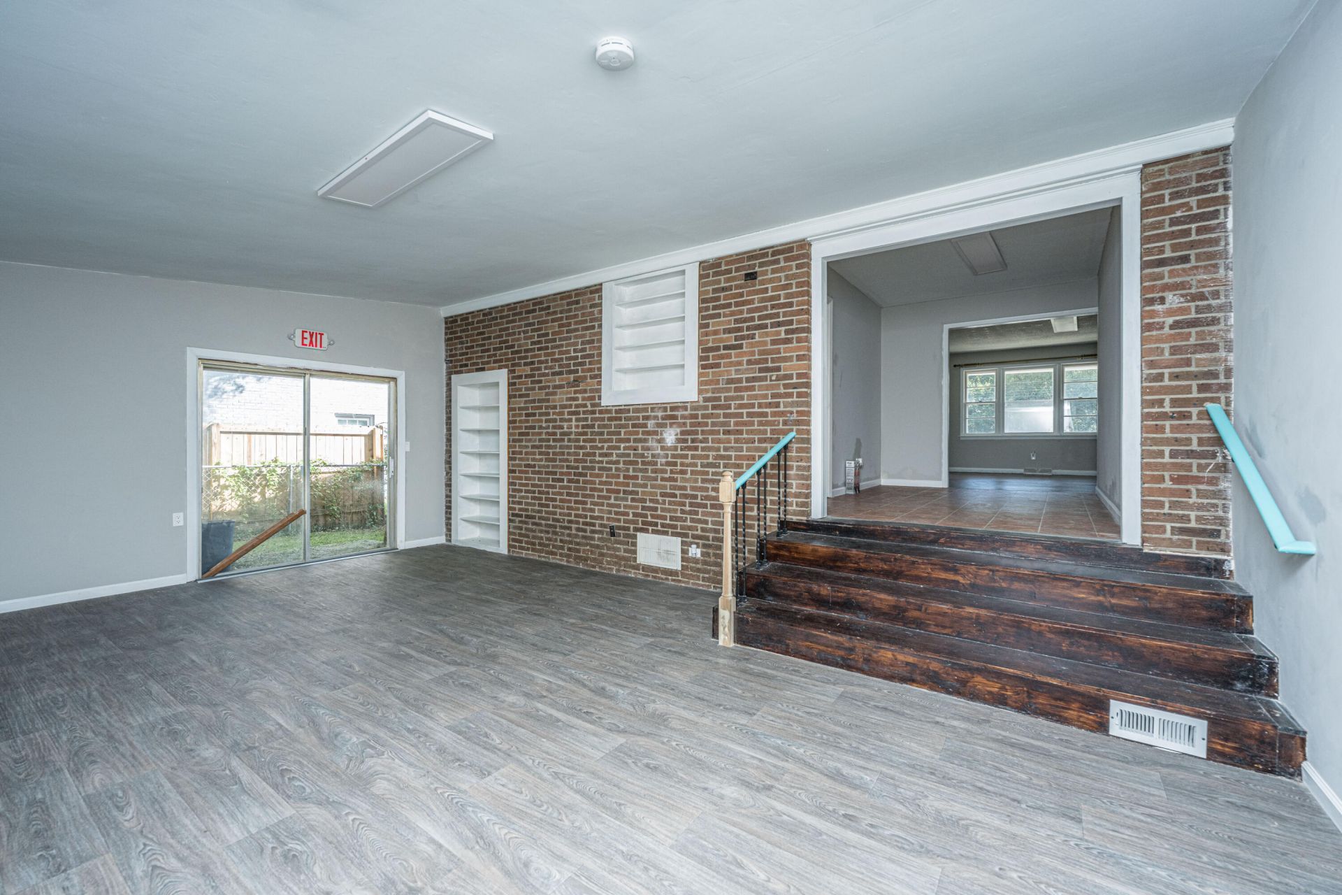 10574 Dorchester Road  Photo 8