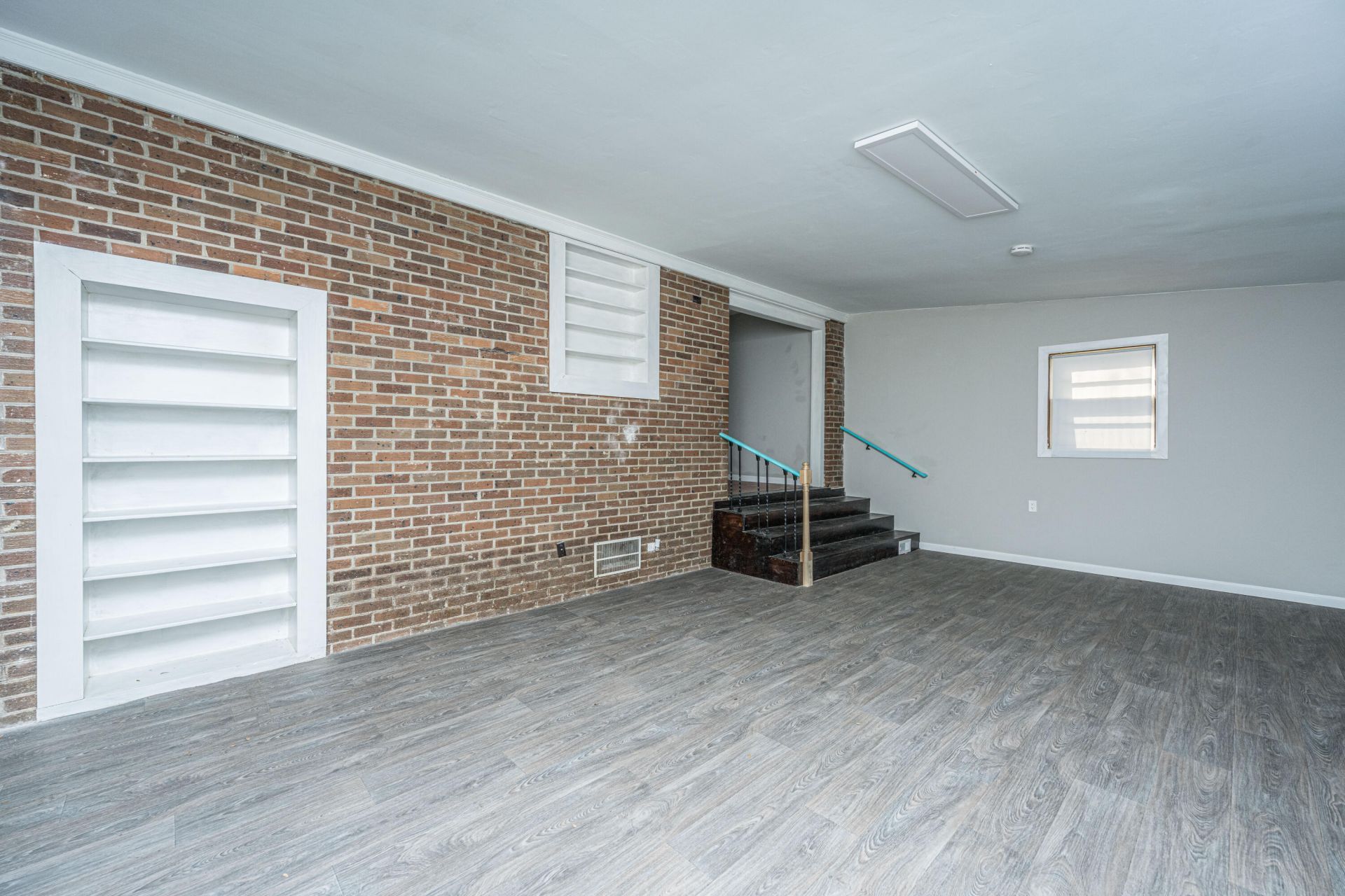 10574 Dorchester Road  Photo 9