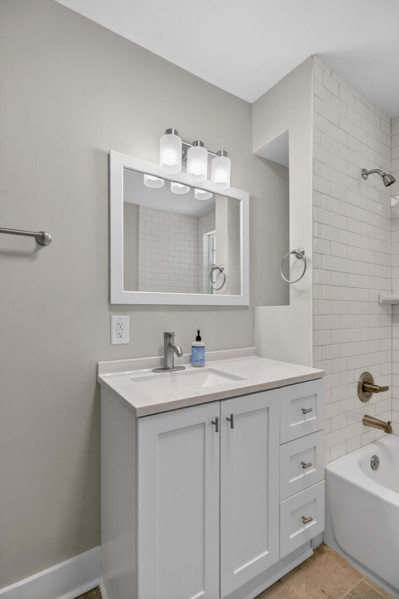 537 St. Andrew's Boulevard  Photo 30