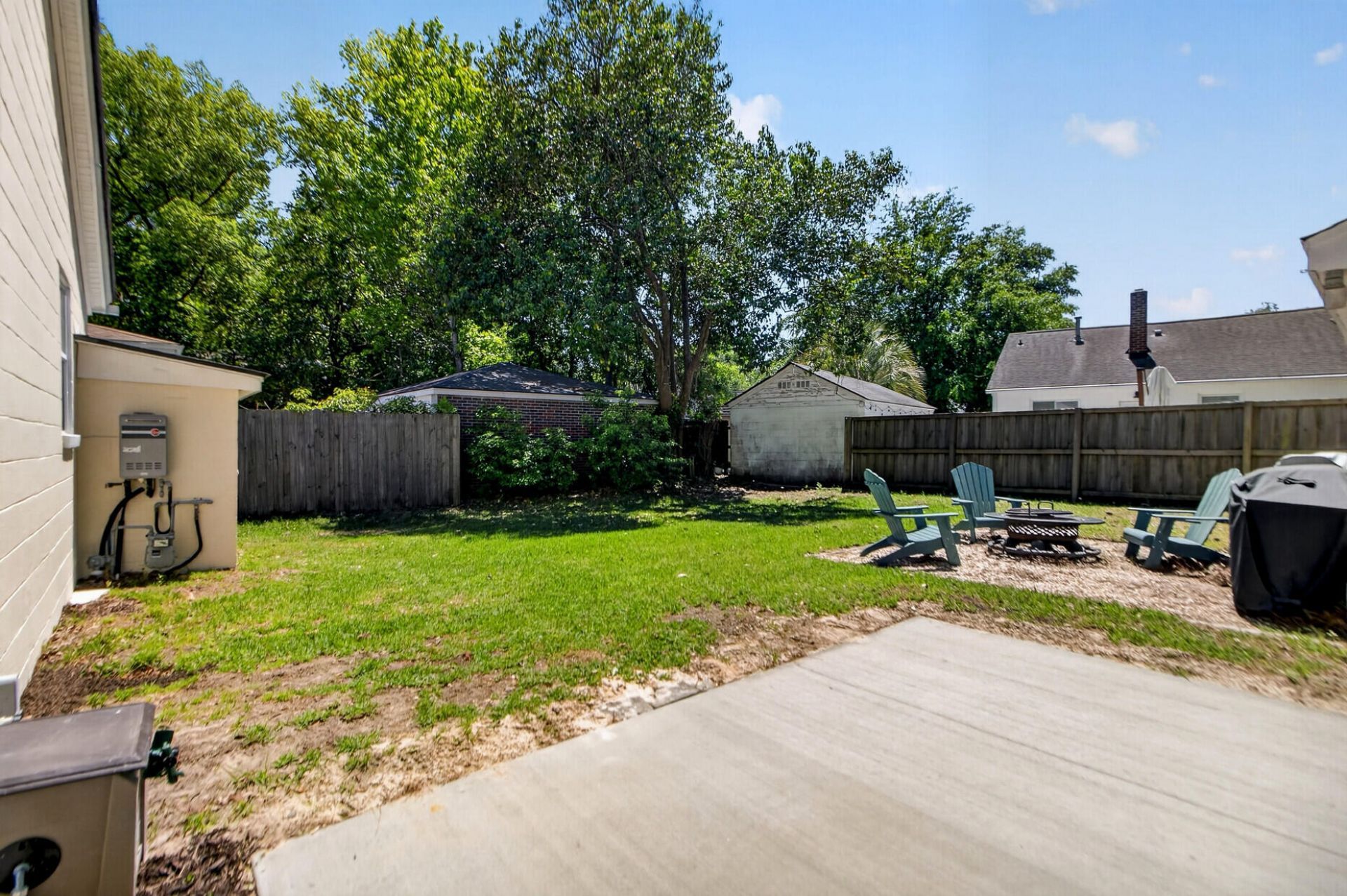 537 St. Andrew's Boulevard  Photo 43