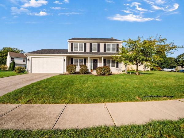 106 Wyckshire Drive, Pataskala, OH 43062