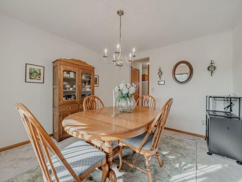 106 Wyckshire Drive , Pataskala, OH 43062 Photo 10