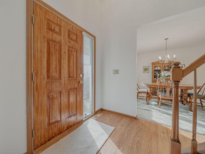 106 Wyckshire Drive , Pataskala, OH 43062 Photo 4