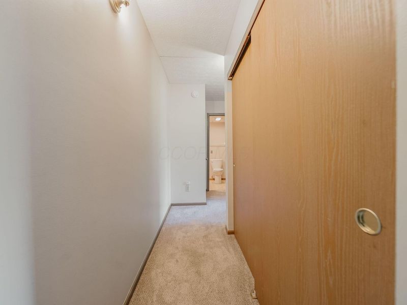 5885 Beechcroft Road , Unit 210, Columbus, OH 43229 Photo 15