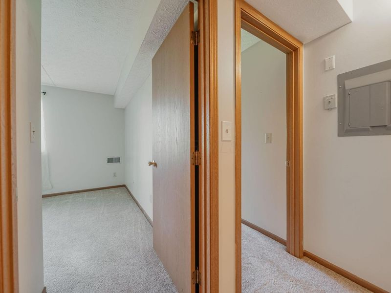 5885 Beechcroft Road , Unit 210, Columbus, OH 43229 Photo 18
