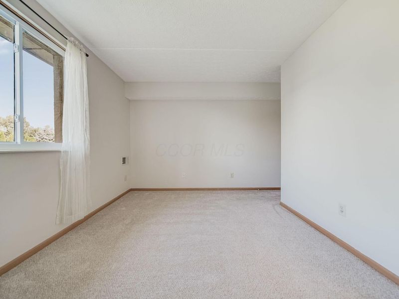5885 Beechcroft Road , Unit 210, Columbus, OH 43229 Photo 26