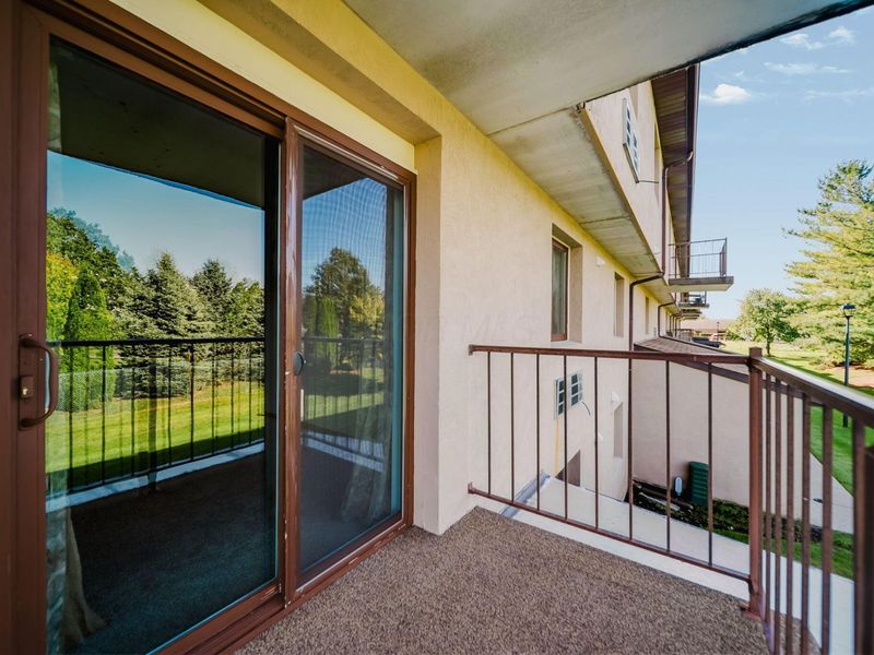 5885 Beechcroft Road , Unit 210, Columbus, OH 43229 Photo 31