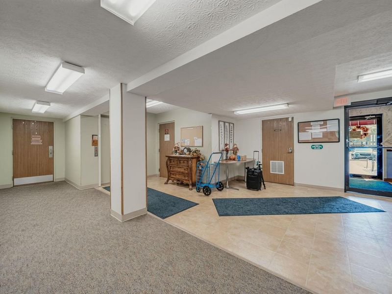 5885 Beechcroft Road , Unit 210, Columbus, OH 43229 Photo 37