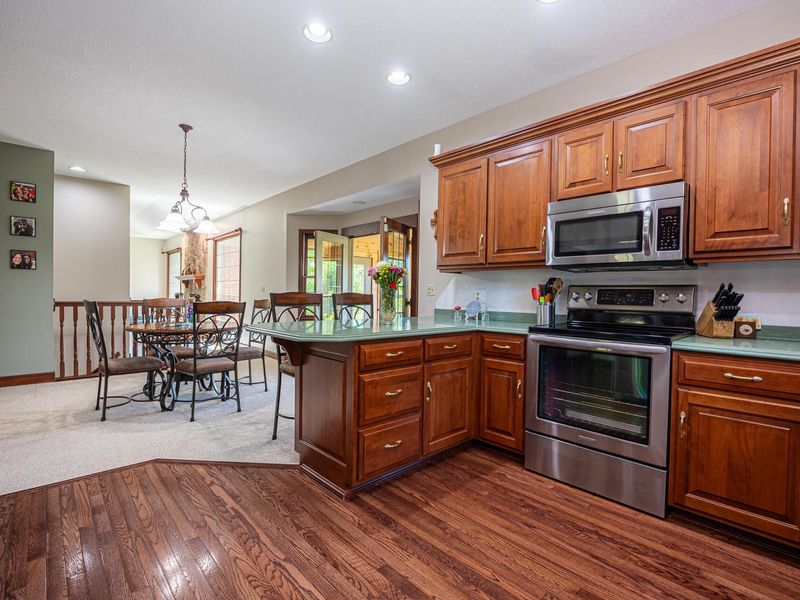 809 Sara Drive, Coshocton, OH 43812 Photo 8