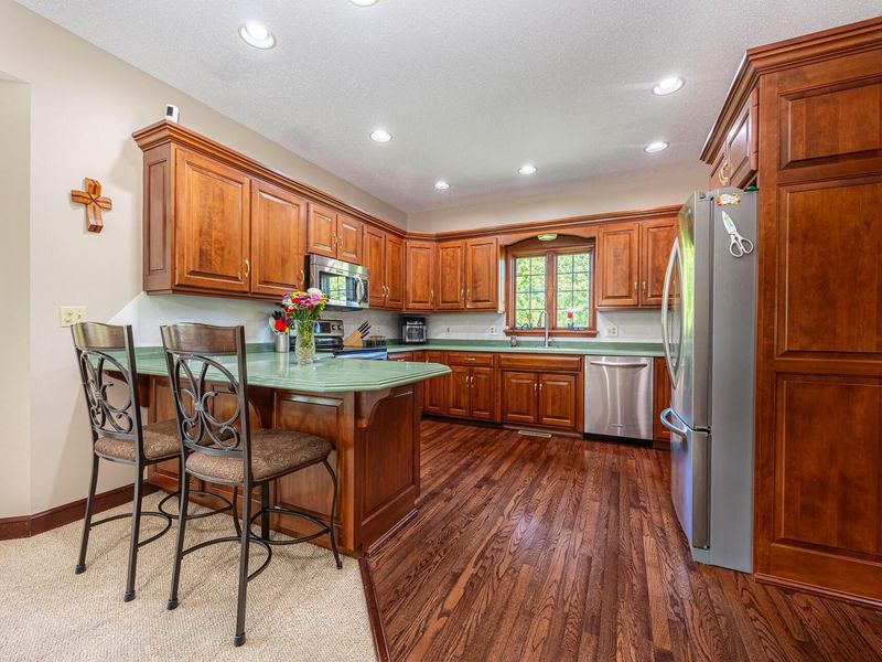 809 Sara Drive, Coshocton, OH 43812 Photo 9