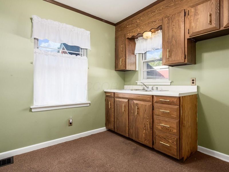 691 Jefferson Street , Utica, OH 43080 Photo 13