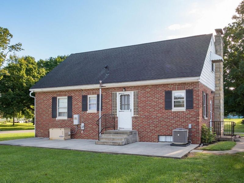 691 Jefferson Street , Utica, OH 43080 Photo 4