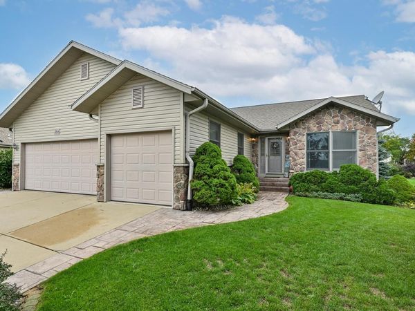 7844 Lakeview ROAD, Waterford, WI 53185