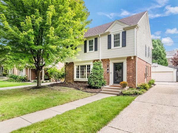 4760 N Woodburn STREET, Whitefish Bay, WI 53211