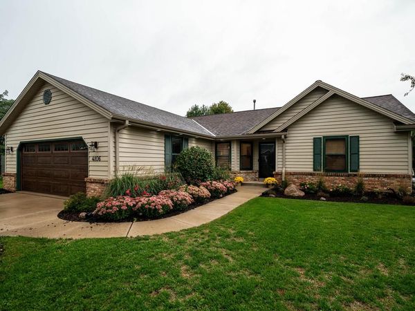 4106 W Southwood DRIVE, Franklin, WI 53132