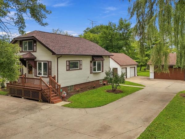 1407 Willow ROAD, Sturtevant, WI 53177