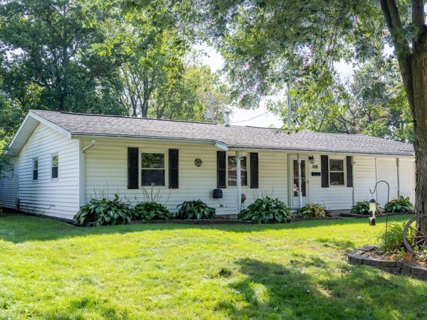 1108 Frank Drive , Champaign, IL 61821