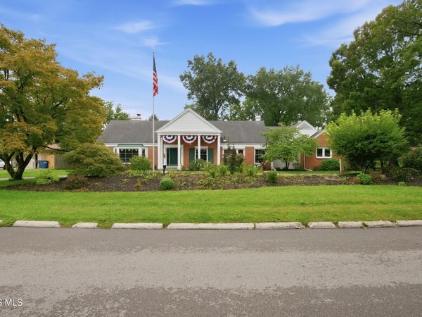 4331 Imperial Drive , Toledo, OH 43615