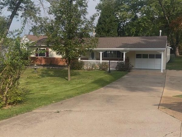 257 Joyce Court , Ballwin, MO 63021