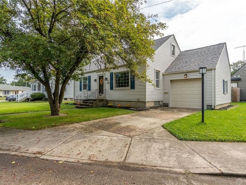 1029 Mayfair Road, Troy, OH 45373 Photo 1