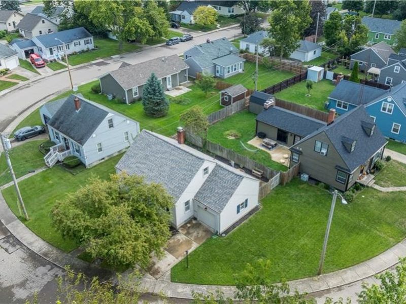 1029 Mayfair Road, Troy, OH 45373 Photo 2