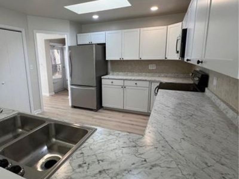 555 East Drive, Dayton, OH 45419 Photo 10