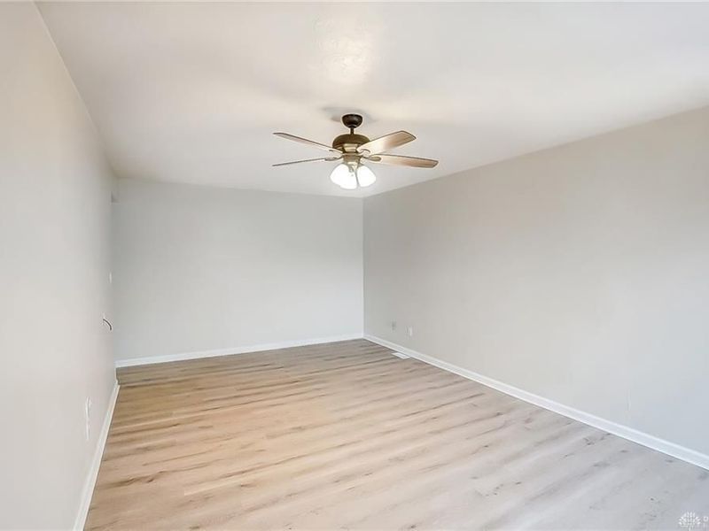 555 East Drive, Dayton, OH 45419 Photo 4