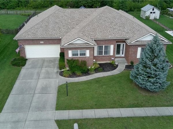 5981 Oak Ridge Drive, Huber Heights, OH 45424
