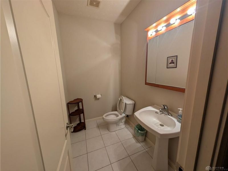 5981 Oak Ridge Drive, Huber Heights, OH 45424 Photo 19